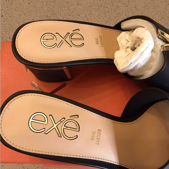 New in Box Exe Black Leather Women's Mules Sz 7.5 - Picture 4 of 8